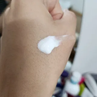 렉스리 데일리 톤업 크림 Rexri Daily Tone Up Cream — 3점을 준 리뷰어가 2022년 10월 올린 사용 사진