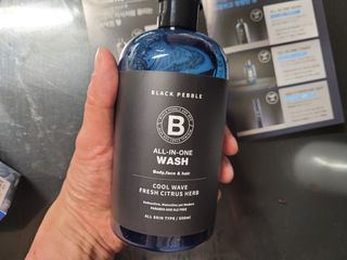 블랙페블 올인원 워시 쿨 웨이브 500ml — 4점을 준 리뷰어가 2021년 4월 올린 사용 사진