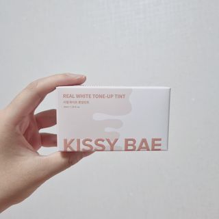 KISSY BAE 키시베이 키시베이 리얼화이트 톤업틴트 — 4점을 준 리뷰어가 2021년 9월 올린 사용 사진
