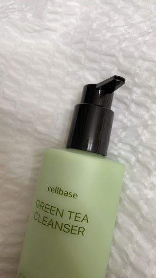 프리마인 메이크업과 들뜨는 각질까지 한방에 깐달걀로! 순하기까지한 셀베이스 그린티클렌저(200ml) — 5점을 준 리뷰어가 2023년 2월 올린 사용 사진