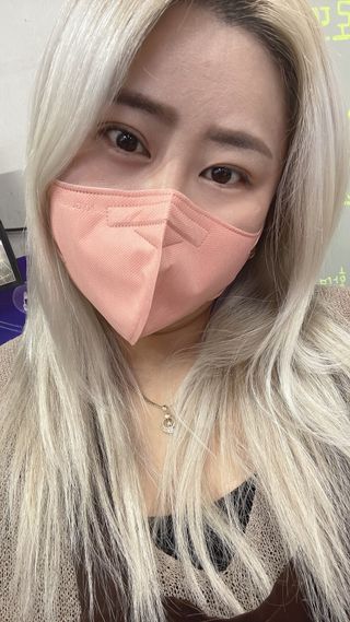 애니가드 셋업마스크 4컬러 각 10매입 [크리미베이지, 캐시미어로즈, 초콜렛브라운, 미드나잇네이비] — 5점을 준 리뷰어가 2022년 2월 올린 사용 사진