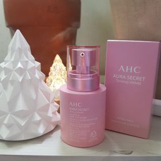 AHC 아우라 시크릿 톤업 벨벳 — 4.5점을 준 리뷰어가 2021년 4월 올린 사용 사진