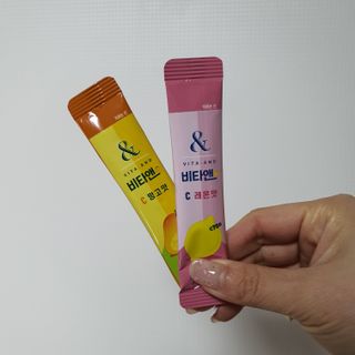비타앤C 레몬맛, 망고맛 — 5점을 준 리뷰어가 2021년 4월 올린 사용 사진