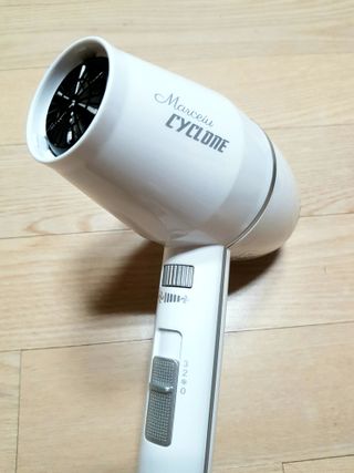 에프에이치아이코리아 마르세이유 사이클론 드라이기 — 4점을 준 리뷰어가 2021년 6월 올린 사용 사진