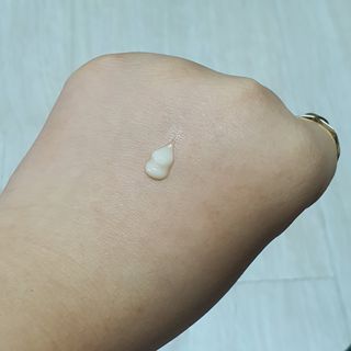[NEW 탄력유턴 아이크림] AHC 유스 래스팅 리얼 아이크림 포 페이스 — 5점을 준 리뷰어가 2021년 4월 올린 사용 사진