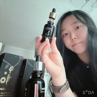 코매료 셀인키 리바이탈 퍼펙트 세럼 2종(천연오일100프로+순수비타민c150,000ppm) — 4점을 준 리뷰어가 2024년 2월 올린 사용 사진