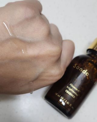 스킨큐어 산다화 비타민c 화이트닝 에센스 30ml — 5점을 준 리뷰어가 2023년 10월 올린 사용 사진