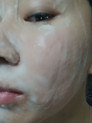 헤어플러스 콴디 플러피 클라우드 버블 팩 클렌저 — 5점을 준 리뷰어가 2021년 6월 올린 사용 사진