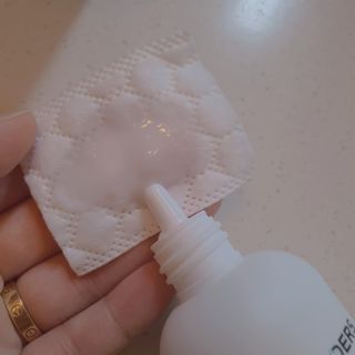 리더스코스메틱 리더스 카밍 바이오틱스 에센스 워터 — 5점을 준 리뷰어가 2021년 8월 올린 사용 사진