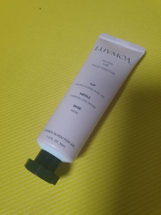 러브모아 향수 고체향수 승무원 고체향수 바르는 향수 니치향수 도손 우드세이지 앤 씨솔트 — 4점을 준 리뷰어가 2022년 10월 올린 사용 사진