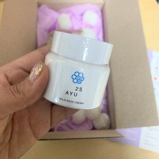 AYU25[아유트웬티파이브]다마스크로즈워터 베이스 천연 수분 촉촉 크림 — 4점을 준 리뷰어가 2021년 4월 올린 사용 사진