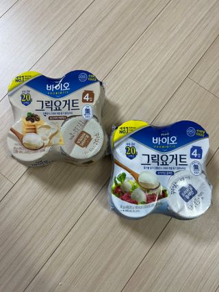 매일바이오 그릭요거트 오리지널 플레인 4개, 로스터리 커피믹스 4개 — 5점을 준 리뷰어가 2021년 12월 올린 사용 사진