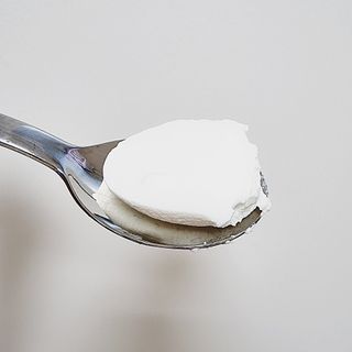 매일바이오 그릭요거트 오리지널 플레인 4개, 로스터리 커피믹스 4개 — 4점을 준 리뷰어가 2021년 12월 올린 사용 사진