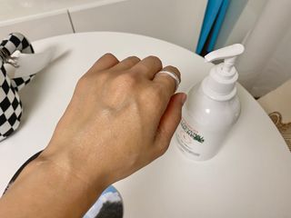 [닥터문] 프리미엄 알로에베라 선크림 500ml — 4.5점을 준 리뷰어가 2022년 6월 올린 사용 사진