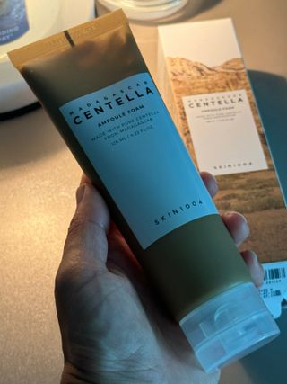 스킨1004 [SKIN1004] 마다가스카르 센텔라 앰플 폼 125ml — 5점을 준 리뷰어가 2024년 8월 올린 사용 사진