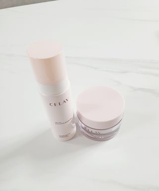 프리마인 바르기만 하면 철벽 스킨케어+24시간 마스크팩 효과. 셀라브 리제너레이팅 시스템 부스터+크림 세트 — 5점을 준 리뷰어가 2023년 5월 올린 사용 사진