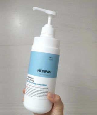 [메디팜] 히알루론산 딥 모이스처 바디로션 — 5점을 준 리뷰어가 2021년 12월 올린 사용 사진