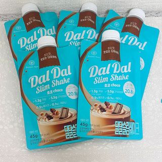 달달슬림쉐이크 [블로그]달달슬림 맛있는 단백질 쉐이크 파우치 다이어트 식사대용 프로틴 파우더 보충제 — 4점을 준 리뷰어가 2025년 10월 올린 사용 사진