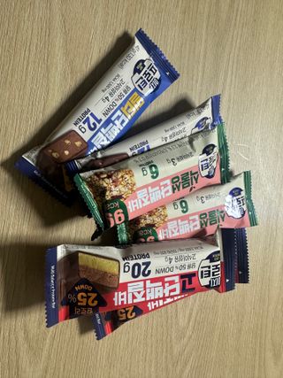이지프로틴바 3종x각 2ea (고단백질바, 멀티단백질바, 식물성단백질바) — 4.5점을 준 리뷰어가 2024년 3월 올린 사용 사진