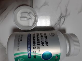 서울약사신협 네이처픽_칼슘마그네슘비타민D_1,305mg x 120캡슐 — 5점을 준 리뷰어가 2021년 9월 올린 사용 사진
