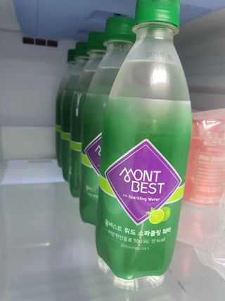 몽베스트 Montbest with Sparkling water Lime20병 — 5점을 준 리뷰어가 2022년 6월 올린 사용 사진