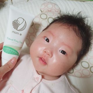 mom e 맘이 내추럴 베이비 케어 크림+바디오일 — 3.5점을 준 리뷰어가 2021년 1월 올린 사용 사진