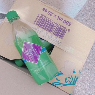 몽베스트 Montbest with Sparkling water Plain 20병 — 5점을 준 리뷰어가 2021년 11월 올린 사용 사진