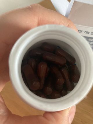 프리마인 홍삼의 강력한 에너지, 이제는 흡수율을 높인 최첨단 캡슐로 간편하게 초고속 충전하세요. — 5점을 준 리뷰어가 2022년 3월 올린 사용 사진
