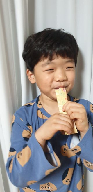 다나음 셀렌에 빠진 아연면역젤리 열대과일맛+사과맛 — 5점을 준 리뷰어가 2023년 1월 올린 사용 사진