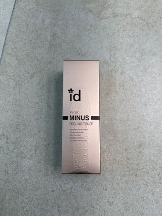 아이디플라코스메틱 아이디 브이로직 마이너스 필링 토너 110ml — 5점을 준 리뷰어가 2022년 1월 올린 사용 사진