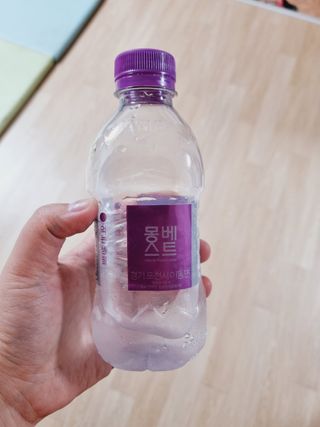 몽베스트 [MONTBEST] 330mL 20병 — 5점을 준 리뷰어가 2021년 10월 올린 사용 사진