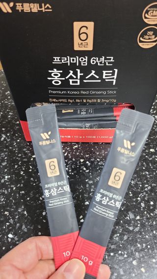 [푸름웰니스] 프리미엄 6년근 홍삼스틱 3mg x 100포 — 5점을 준 리뷰어가 2022년 3월 올린 사용 사진
