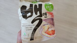 [풀무원] 자연은맛있다 정면, 백면, 홍면  세트 — 4점을 준 리뷰어가 2021년 4월 올린 사용 사진