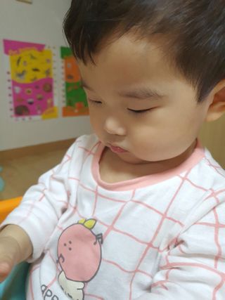 유비맘 궁디팡팡 내의/내복 상하세트 — 4점을 준 리뷰어가 2021년 3월 올린 사용 사진