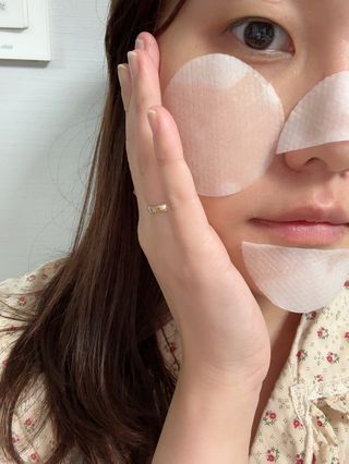 산다화 비타민씨 화이트닝 토너 패드 — 5점을 준 리뷰어가 2023년 11월 올린 사용 사진