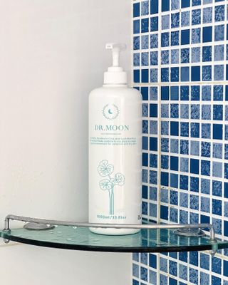 [닥터문] 센텔라 시카케어 화이트머스크 바디워시 1000ml — 5점을 준 리뷰어가 2023년 6월 올린 사용 사진