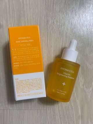 체르엠 스템앤셀 비타민 브라이트닝 에센스 30ml 1개 — 5점을 준 리뷰어가 2021년 11월 올린 사용 사진