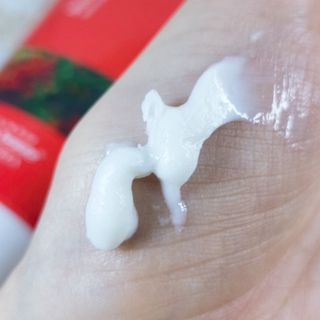 메르센보떼 레드파인 모이스춰 클렌징 폼 170ml — 5점을 준 리뷰어가 2022년 8월 올린 사용 사진