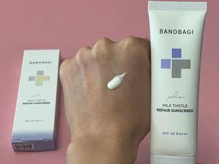 바노바기 코스메틱 바노바기 밀크씨슬 리페어 시카 선스크린 플러스 50ml — 5점을 준 리뷰어가 2023년 1월 올린 사용 사진