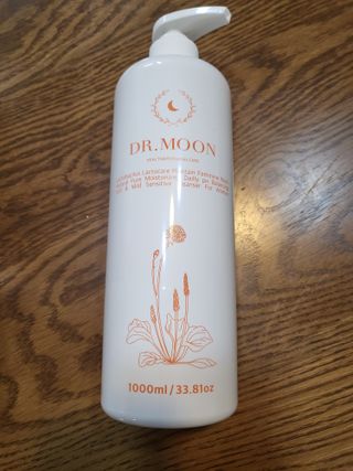 프리[닥터문] 유산균 락토케어 질경초 여성청결제 1000ml (젤타입) — 5점을 준 리뷰어가 2022년 9월 올린 사용 사진