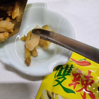 루시델리 야미하우스 홍콩 스파이시 프리미엄 짜사이 무침 500g — 5점을 준 리뷰어가 2024년 6월 올린 사용 사진