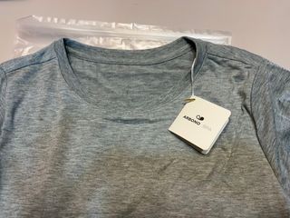 아르보노브라 아르보노 10color 데일리 반팔 노브라티 — 4.5점을 준 리뷰어가 2022년 5월 올린 사용 사진