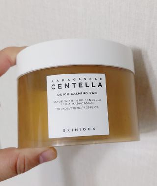 스킨1004 [SKIN1004] 마다가스카르 센텔라 퀵 카밍 패드 70매 130ml — 5점을 준 리뷰어가 2024년 9월 올린 사용 사진