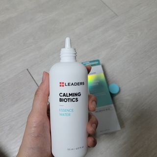 리더스코스메틱 리더스 카밍 바이오틱스 에센스 워터 — 5점을 준 리뷰어가 2022년 1월 올린 사용 사진