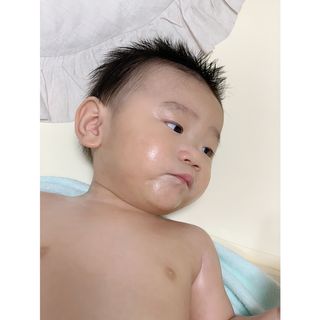 mom e 맘이 내추럴 베이비 케어 크림+바디오일 — 5점을 준 리뷰어가 2021년 1월 올린 사용 사진