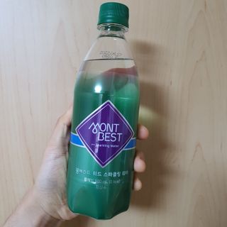 몽베스트 Montbest with Sparkling water Plain 20병 — 5점을 준 리뷰어가 2021년 10월 올린 사용 사진