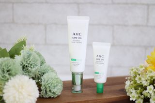 [AHC] 세이프온 에센스 선크림 올리브영 스페셜 증정 기획세트 — 5점을 준 리뷰어가 2022년 6월 올린 사용 사진