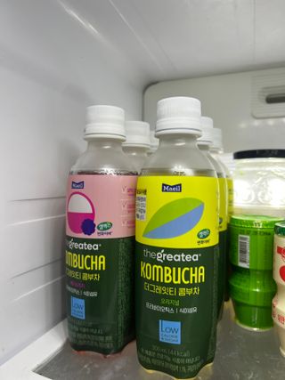 더그레잇티 콤부차 [매일유업] 더그레잇티 44kcal 콤부차 300ml *12개입 (오리지널 6개+베리리치 6개) — 4점을 준 리뷰어가 2023년 7월 올린 사용 사진