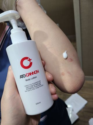 아토캐논(ATO CANNON) 아토캐논 고보습 바디로션 200ml — 5점을 준 리뷰어가 2023년 1월 올린 사용 사진
