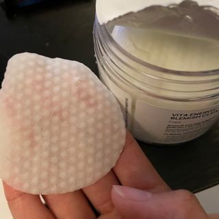랑벨 비타 에너지 잡티 앰플 패드 65매 (투명하고 밝은 얼굴 광채패드) — 5점을 준 리뷰어가 2022년 6월 올린 사용 사진